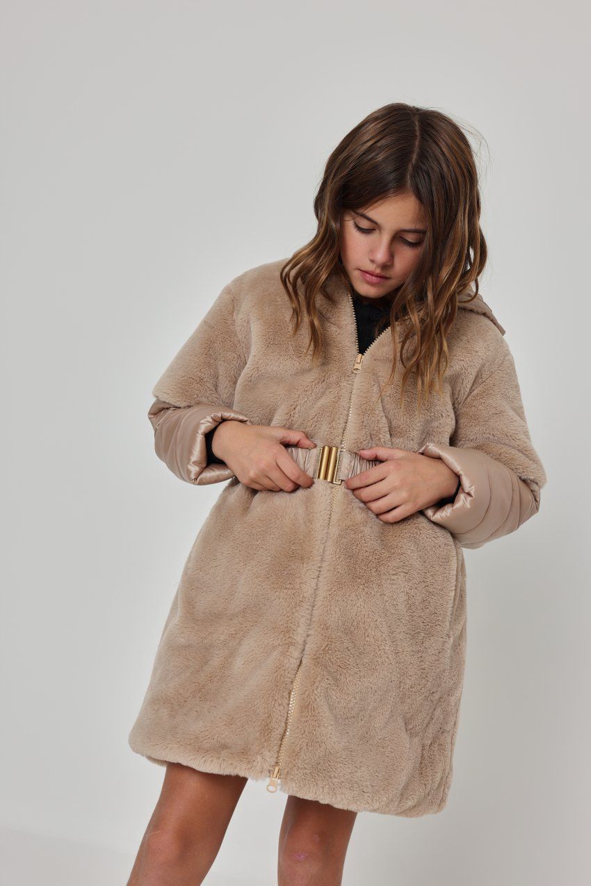 784111 GOLD AW26 3