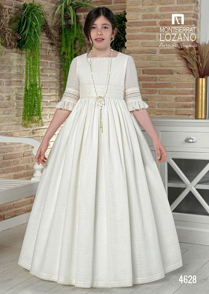 Montserrat Lozano  (55)