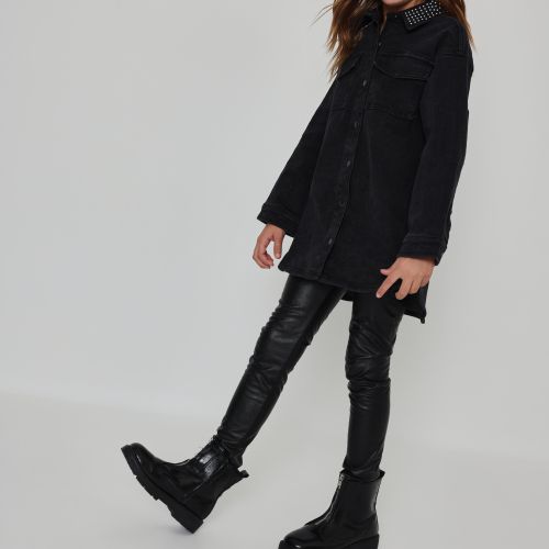 434135 BLACK AW26 1